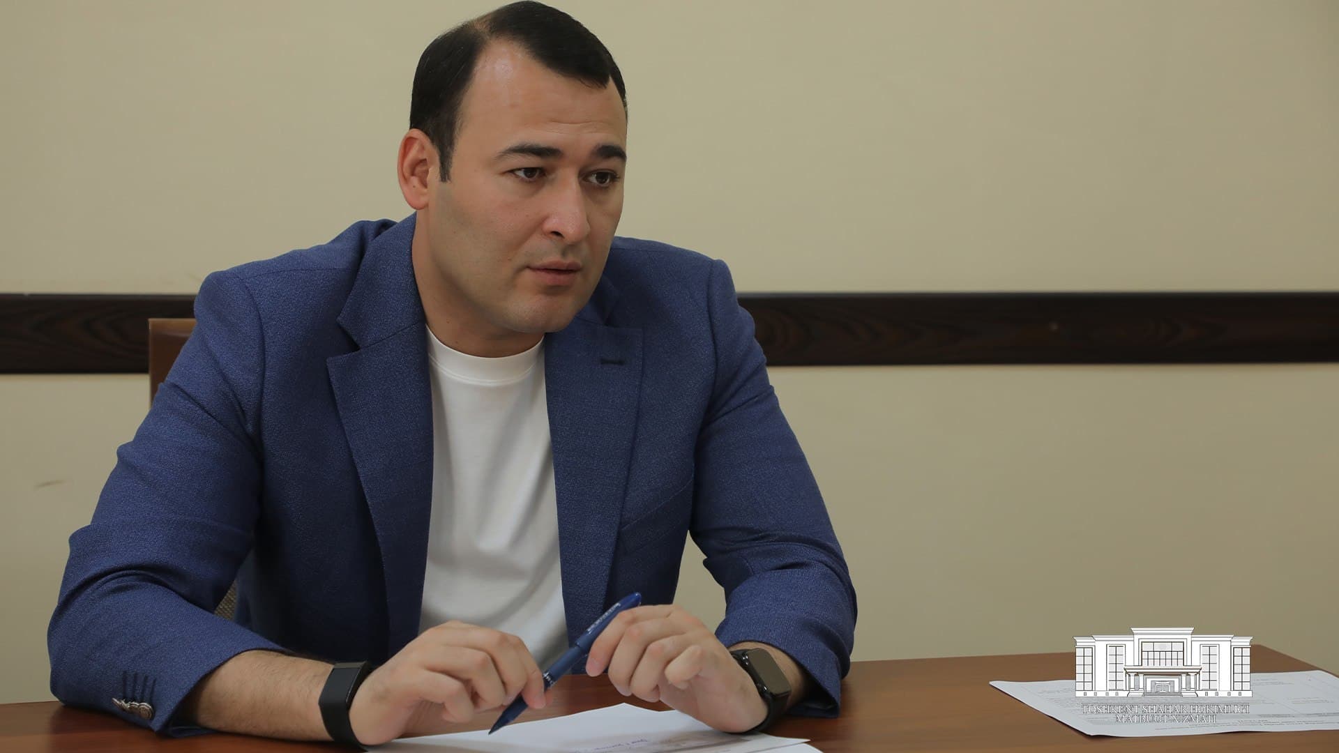 Фуқаролар мурожаатлари кўриб чиқилди