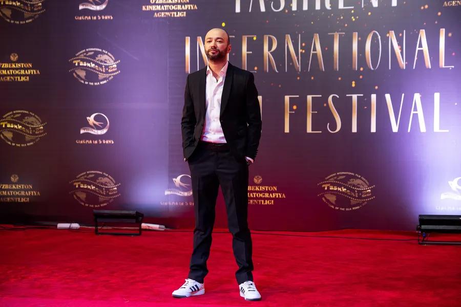 Alisher Uzoqov ishtirokida "Hammasi roast" shousi