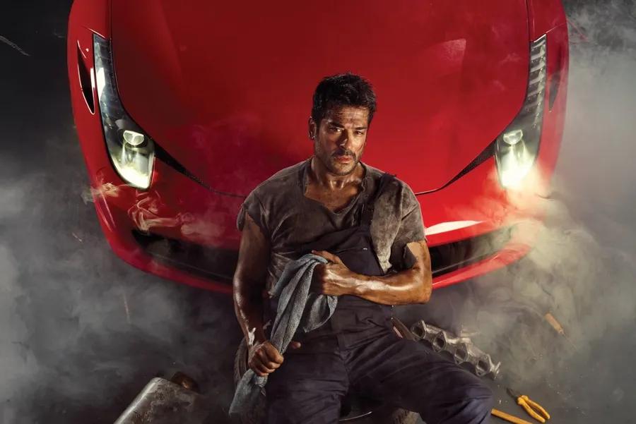 Cпектакль «Самая красивая девушка Стамбула» с участием Бурака Озчивита