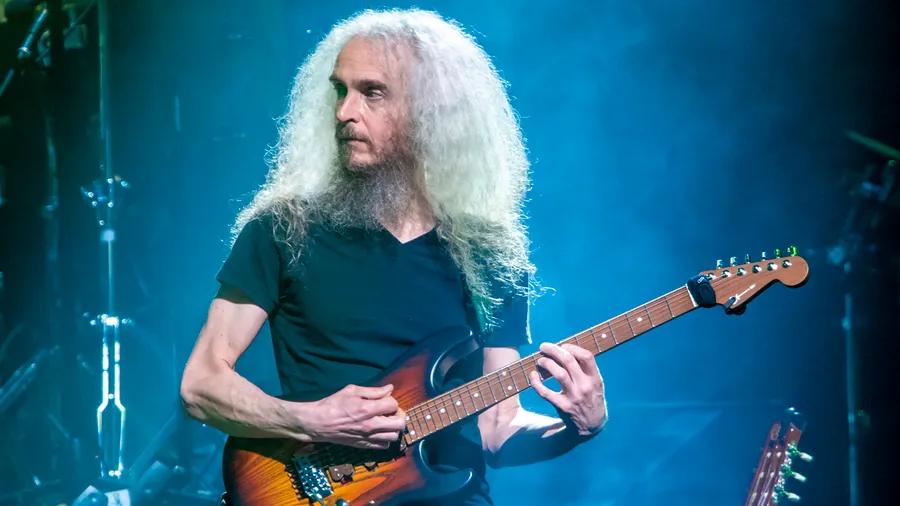 Концерт группы Guthrie Govan Trio 
