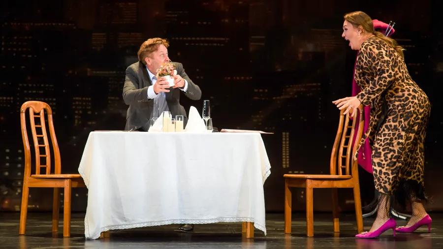 Спектакль «Свидание вслепую»