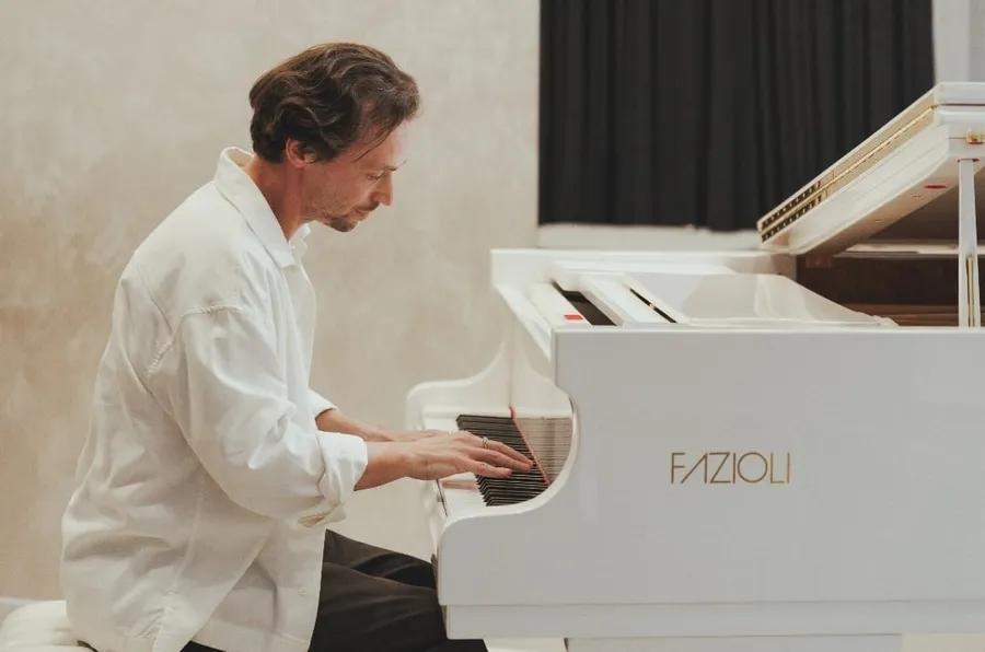 Выступление Alex Solely