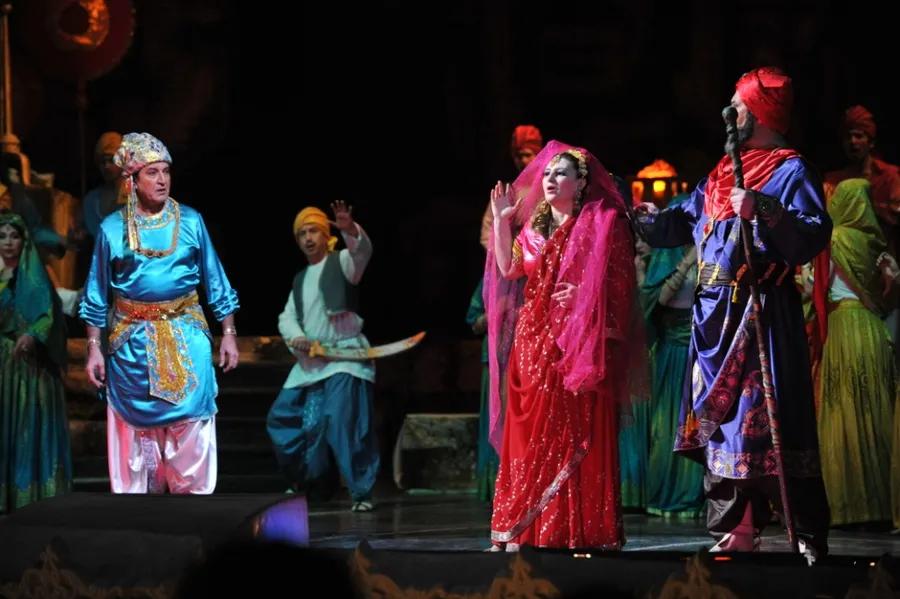 Опера «Искатели Жемчуга»