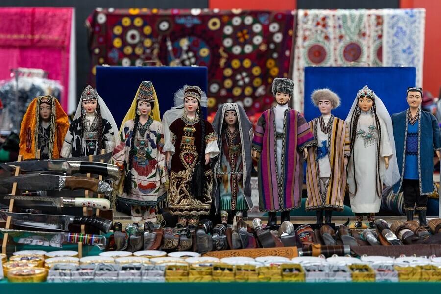 "Art Bazaar" yarmarkasi