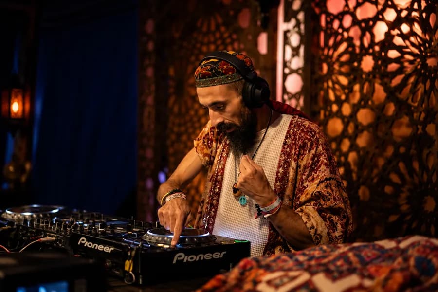 Выступление DJ Papa Kamal